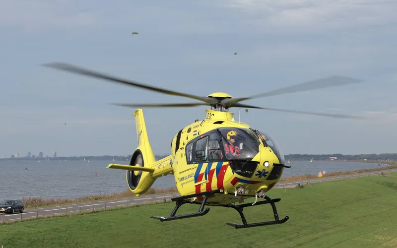 MMT Nederland traumahelikopter Airbus H135 tijdens inzet